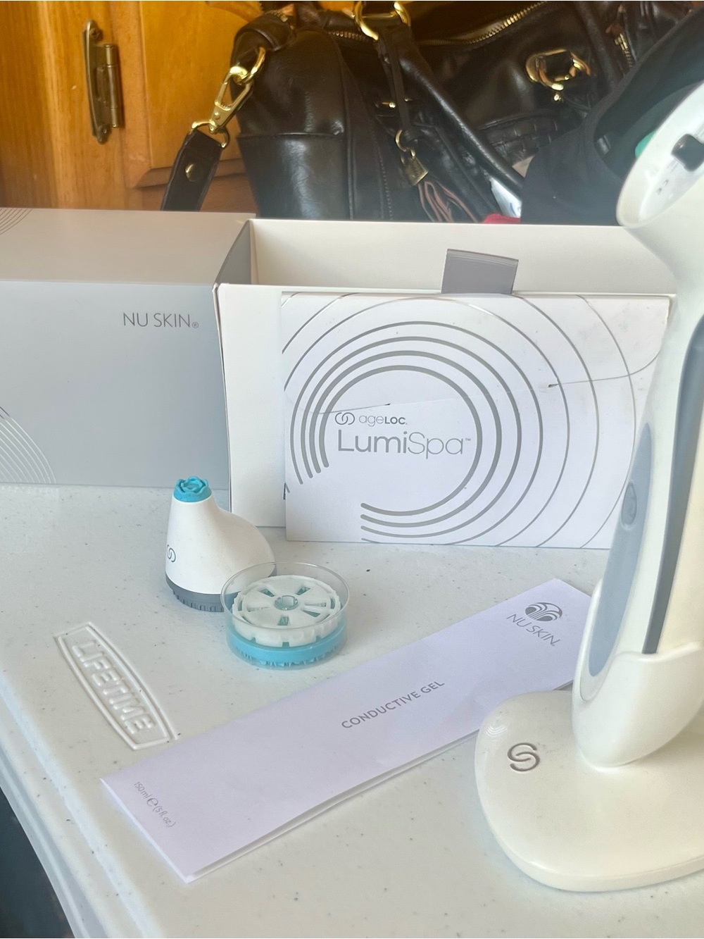 Nu Skin Facial Spa Cosmetic Toner Exfoliant & Scrub - White with Teal Accents